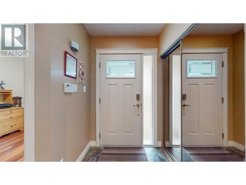 925 Eastside Avenue, Oliver, BC - Indoor Photo Showing Other Room