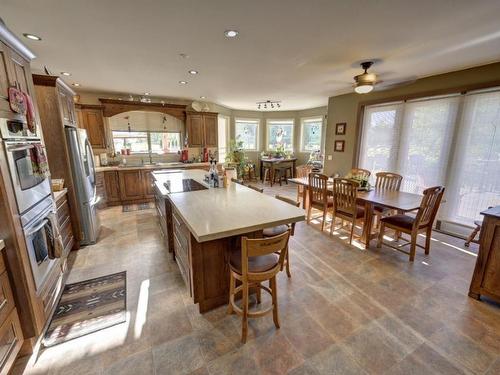 8705 Road 22, Osoyoos, BC - Indoor Photo Showing Dining Room