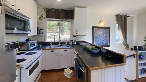 3465 Smith Road, Falkland, BC - Indoor Photo Showing Kitchen With Double Sink