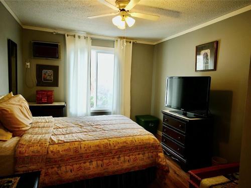 14-9107 62Nd Avenue, Osoyoos, BC - Indoor Photo Showing Bedroom