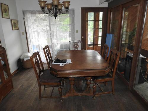 3745 Highway 97A, Armstrong, BC - Indoor Photo Showing Dining Room