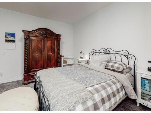 280 Caribou Crescent, Osoyoos, BC - Indoor Photo Showing Bedroom