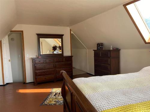 4435 Hallam Road, Armstrong, BC - Indoor Photo Showing Bedroom