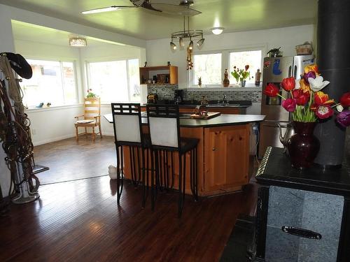 4435 Hallam Road, Armstrong, BC - Indoor Photo Showing Kitchen With Double Sink