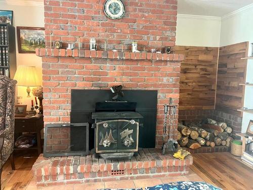 1698 Princeton Summerland Road, Princeton, BC - Indoor With Fireplace