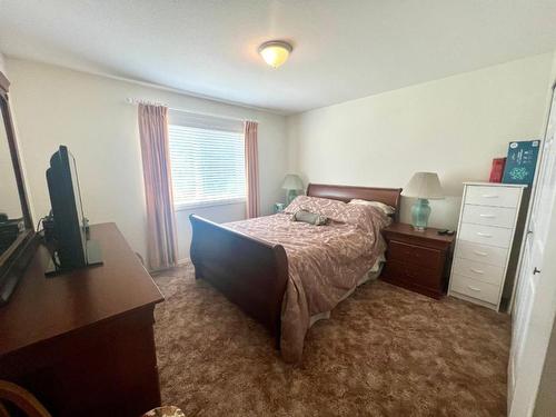 1698 Princeton Summerland Road, Princeton, BC - Indoor Photo Showing Bedroom