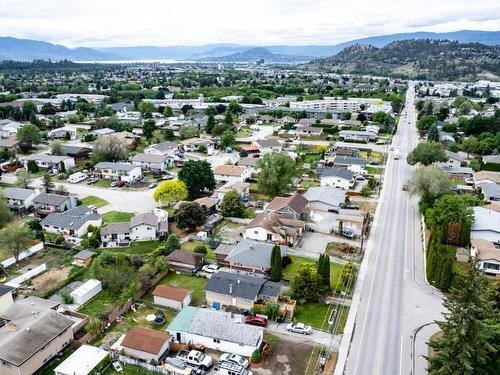 505 Leathead Road, Kelowna, BC - Outdoor With View