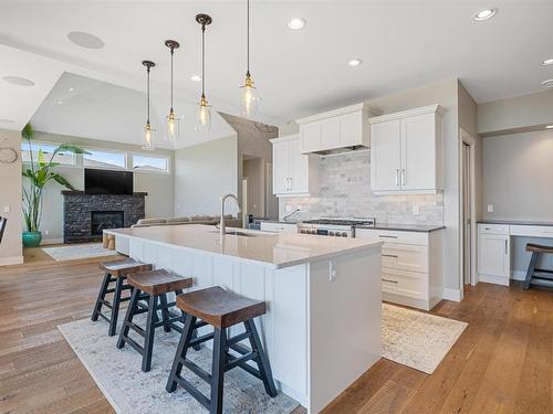 5590 Trestle Ridge Court, Kelowna, BC - Indoor Photo Showing Kitchen With Upgraded Kitchen