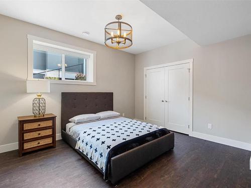 5590 Trestle Ridge Court, Kelowna, BC - Indoor Photo Showing Bedroom