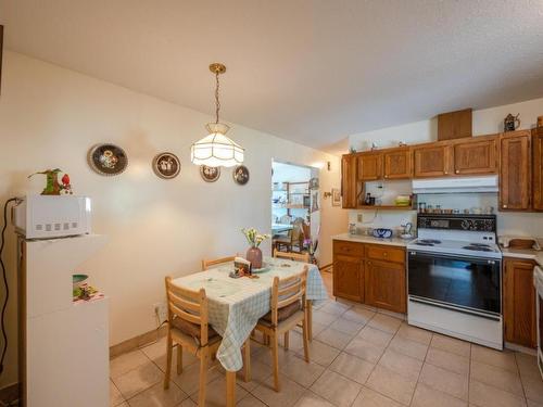 3-17017 Snow Avenue, Summerland, BC - Indoor Photo Showing Kitchen
