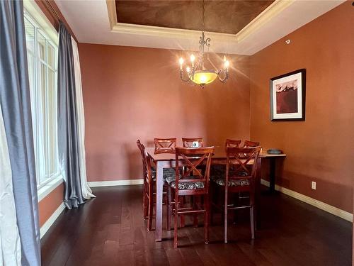 200 Harvest Court, Vernon, BC - Indoor Photo Showing Dining Room