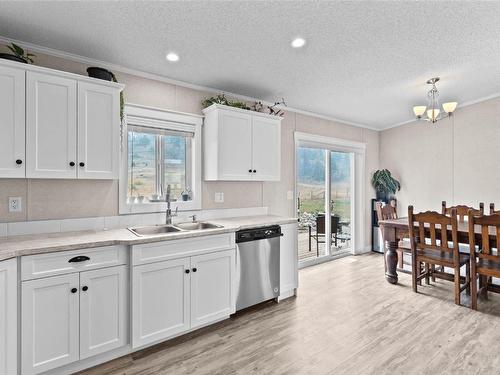 6332 Beaton Road, Kamloops, BC - Indoor Photo Showing Kitchen With Double Sink