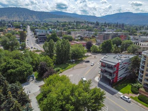 201-88 Lakeshore Drive, Penticton, BC - Outdoor With View