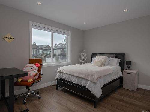 5814 Linley Valley Dr, Nanaimo, BC - Indoor Photo Showing Bedroom