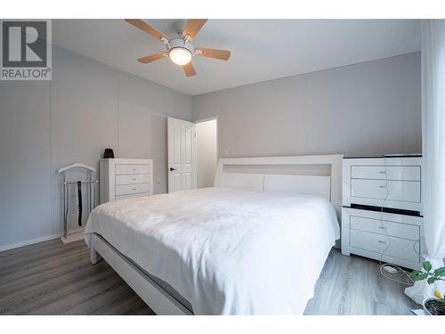 338 Howards Road, Vernon, BC - Indoor Photo Showing Bedroom