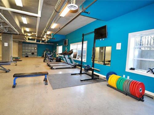 311-1479 Glenmore Road, Kelowna, BC - Indoor Photo Showing Gym Room