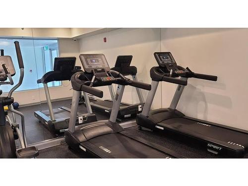 213-2555 Lakeshore Road, Vernon, BC - Indoor Photo Showing Gym Room