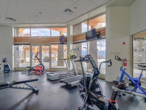 410-3220 Skyview Lane, West Kelowna, BC - Indoor Photo Showing Gym Room