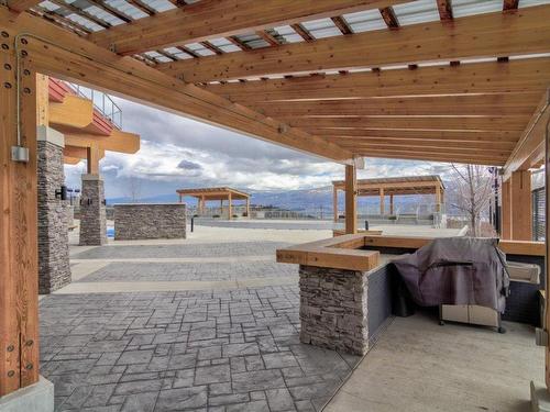 410-3220 Skyview Lane, West Kelowna, BC - Outdoor With Exterior