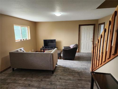 2857 Vickers Trail, Anglemont, BC - Indoor Photo Showing Other Room