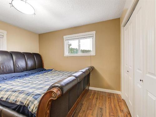 315 Ziprick Road, Kelowna, BC - Indoor Photo Showing Bedroom