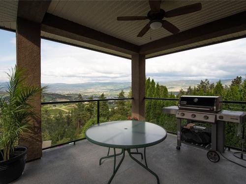 2567 Selkirk Drive, Kelowna, BC - Outdoor With View With Exterior