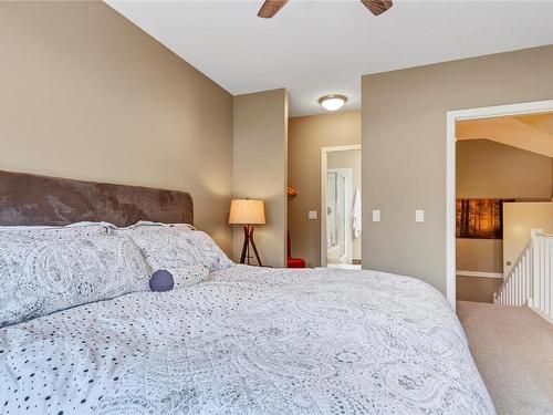 96-9845 Eastside Road, Vernon, BC - Indoor Photo Showing Bedroom