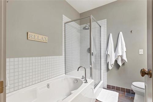 96-9845 Eastside Road, Vernon, BC - Indoor Photo Showing Bathroom