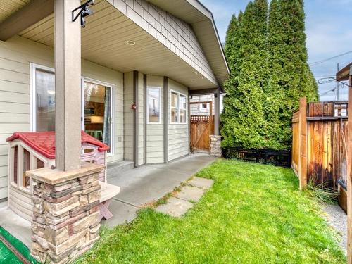 102-482 Westminster Avenue, Penticton, BC - Outdoor