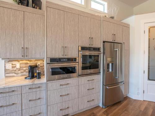 209 Ricard Place, Okanagan Falls, BC - Indoor Photo Showing Kitchen