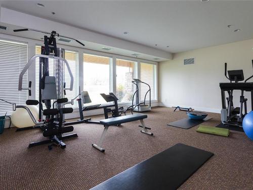 207-2532 Shoreline Drive, Lake Country, BC - Indoor Photo Showing Gym Room