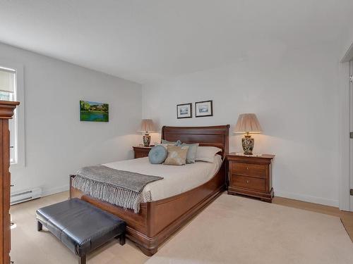 217-575 Sutherland Avenue, Kelowna, BC - Indoor Photo Showing Bedroom