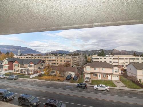 307-1055 Lawrence Avenue, Kelowna, BC - Outdoor With View