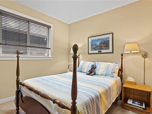 19-6450 Okanagan Landing Road, Vernon, BC - Indoor Photo Showing Bedroom