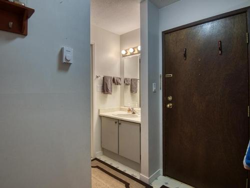 105-1191 Apex Mountain Road, Penticton, BC - Indoor Photo Showing Bathroom