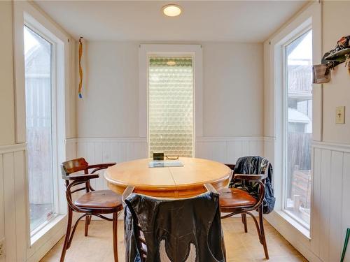 3908 29 Street, Vernon, BC - Indoor Photo Showing Dining Room