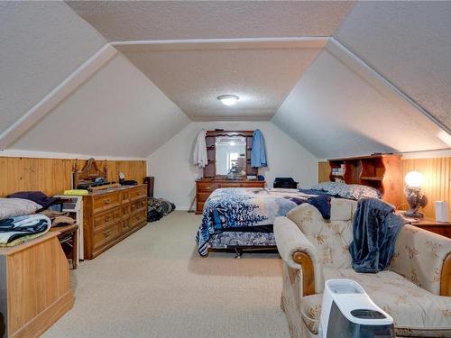 3908 29 Street, Vernon, BC - Indoor Photo Showing Bedroom