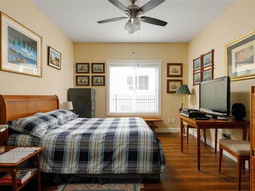 2097 Acorn Crescent, West Kelowna, BC - Indoor Photo Showing Bedroom