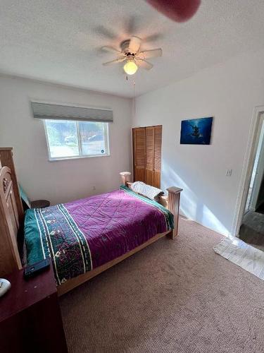 3023 Hwy 3, Hedley, BC - Indoor Photo Showing Bedroom