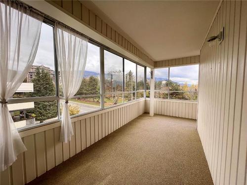 401-195 Warren Avenue, Penticton, BC -  Photo Showing Other Room