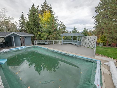 1405 39 B Avenue, Vernon, BC - Outdoor With In Ground Pool