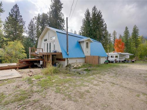 2561 Enderby Mabel Lake Road, Enderby, BC - Outdoor With Deck Patio Veranda