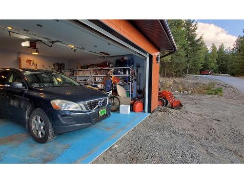 295 Mule Deer Drive, Osoyoos, BC -  Photo Showing Garage