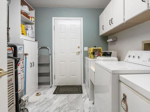 424 Ridge Road, Penticton, BC - Indoor Photo Showing Laundry Room