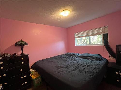 3503 35 Street, Vernon, BC - Indoor Photo Showing Bedroom