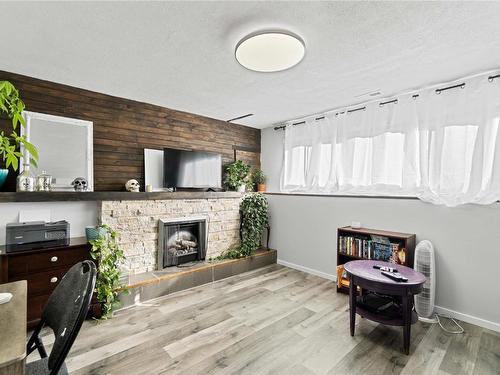 1900 22 Street, Vernon, BC - Indoor With Fireplace