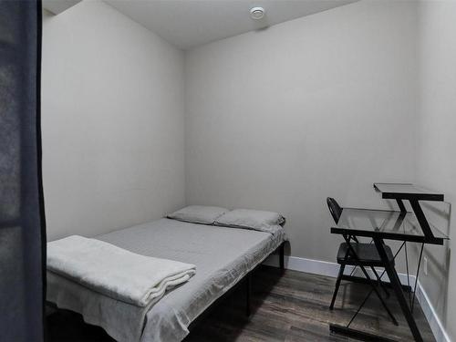 1807 Capistrano Peaks Crescent, Kelowna, BC - Indoor Photo Showing Bedroom