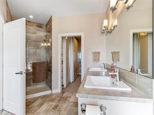 264 Upper Canyon Drive, Kelowna, BC - Indoor Photo Showing Bathroom