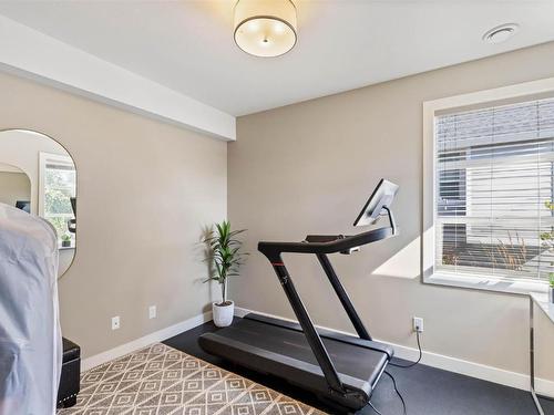 264 Upper Canyon Drive, Kelowna, BC - Indoor Photo Showing Gym Room