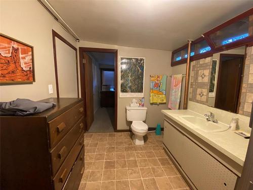 13406 Westkal Road, Coldstream, BC - Indoor Photo Showing Bathroom